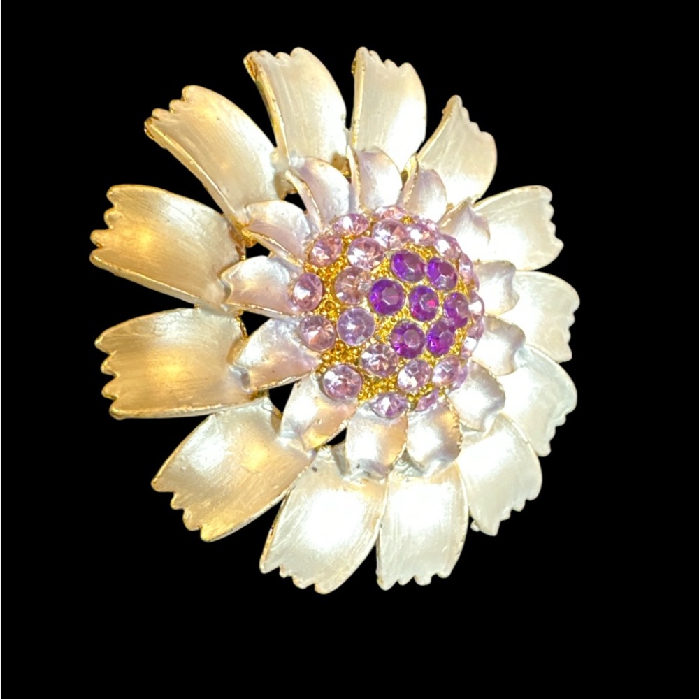 Elegant Gold and Purple Floral Brooch